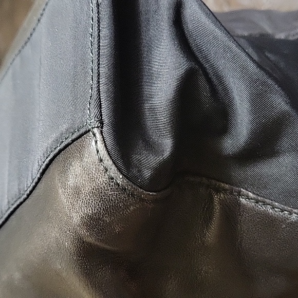 Prada shoulder bag - Picture 10 of 16